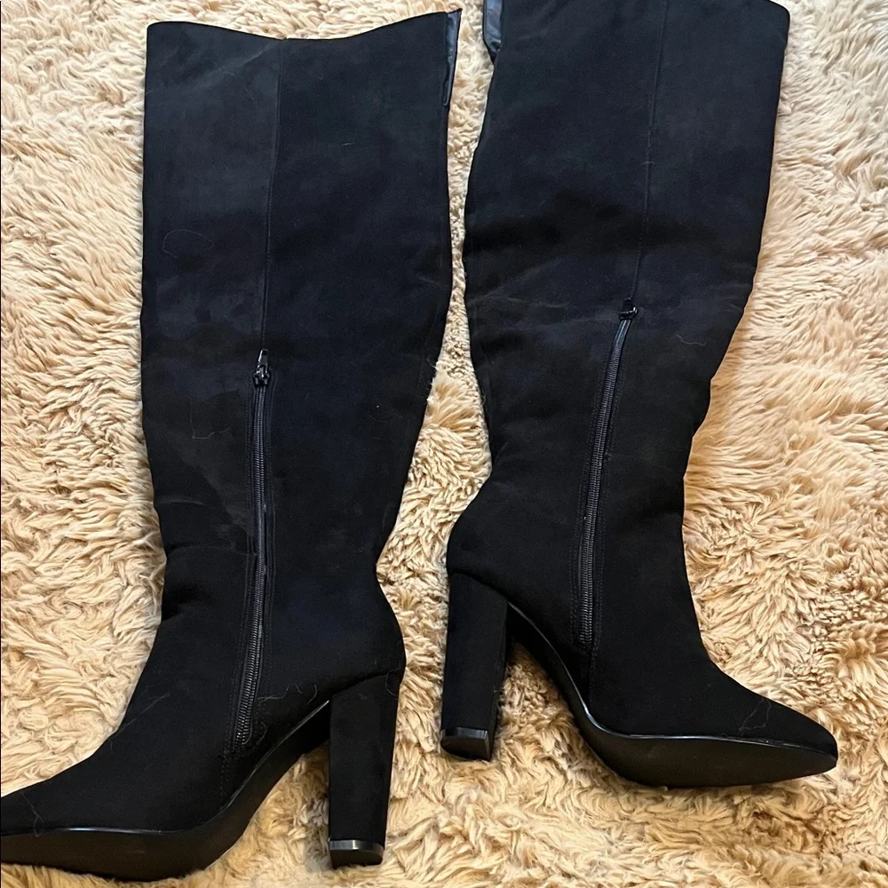 JustFab sleek sophisticated